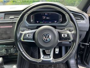 Volkswagen Tiguan R-LINE 2.0 TDI 4MOTION AUTO // H - Image 4