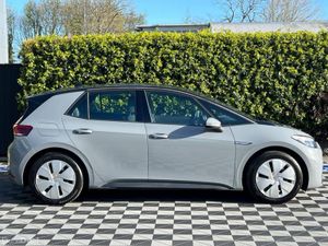 Volkswagen ID.3 LIFE 58KWH // FULL SERVICE HISTORY - Image 2