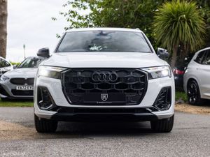 Audi Q7 TFSI e S Line Black Edition - Image 4