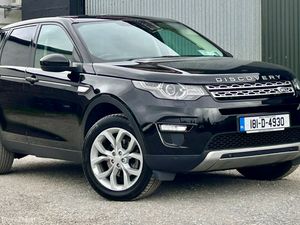 Land Rover Discovery 2018 7 seater automatic - Image 2