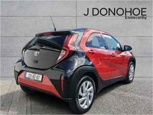 Toyota Aygo AYGO X DESIGN 4DR - Image 2
