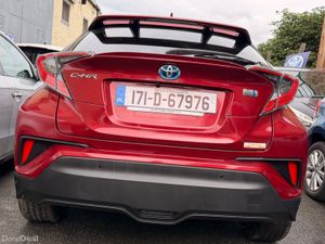 Toyota C-HR 2017 TOP SEC WITH YEAR WARRANTY - Image 4
