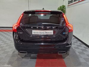 Volvo V60 2.0 D4 DYNAMIC EDITION 190BHP AUTOMATIC - Image 3