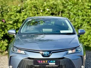 2023 Toyota Corolla Saloon 1.8 Hybrid Luna Auto - Image 4