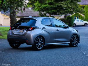 2022 Toyota Yaris 1.0 Petrol Automatic Luna Sport - Image 3