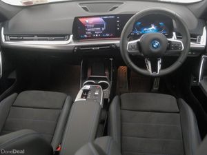 BMW iX1 eDrive20 M Sport - Image 4