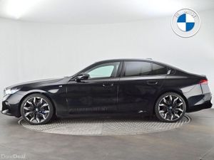 BMW i5 eDrive40 M Sport Pro Saloon - Image 3