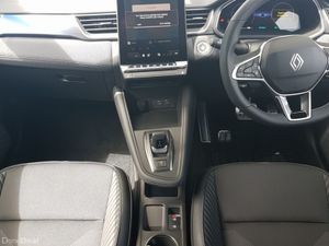 Renault Captur esprit alpine E-Tech 160 Auto E06X - Image 4