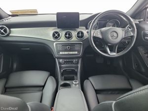 Mercedes-Benz GLA Sport Automatic **Full Loaded** - Image 4