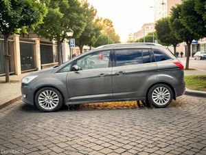 2016 Ford Grand C-Max 2.0 TDCi Titanium 7-seat - Image 2