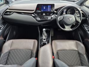 Toyota C-HR ** HYBRID ** AUTO ** HUGE SPEC ** TRIN - Image 2