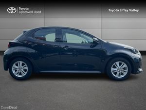 Toyota Yaris YARIS HYBRID LUNA - Image 3