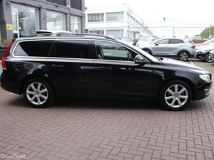 2.0T5 CLASSIC 5DR ESTATE AUTO // HARMAN KARDON SOU - Image 3
