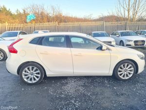 Volvo V40 1.6 Petrol T4 SE Automatic  (3687) - Image 3