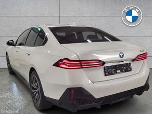 BMW 5-Series 530e M Sport - Image 3