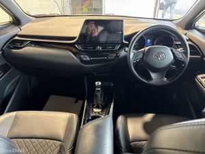 Toyota C-HR Nero Hybrid - Image 4