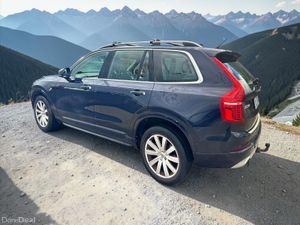 2016 Volvo XC90 D5 (235hp) AWD Momentum Geartronic - Image 4