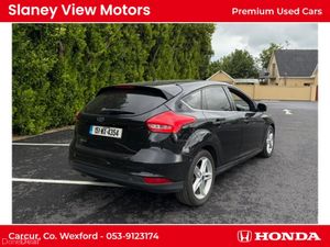 Ford Focus ZETEC 120PS 5DR - Image 3