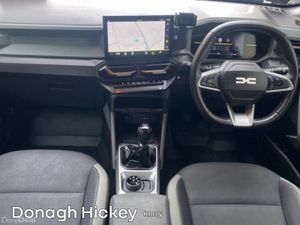 Dacia Duster TCe 130 4x4 Extreme - Image 2