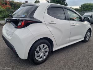 Toyota Yaris Hybrid Auto 85755 KM Japanese Import - Image 4
