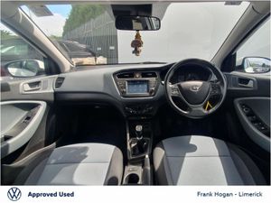 Hyundai i20 1.2 Deluxe Plus "Call / Text Evan on 0 - Image 2