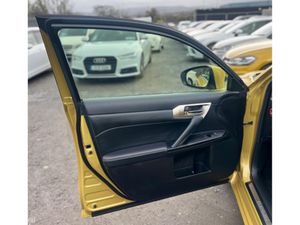 Lexus CT 1.8L Petrol-Hybrid Automatic  High spec L - Image 4