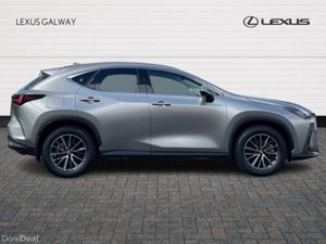 Lexus NX NX 450h+ Executive AWD 2021 // Heated Mir - Image 3
