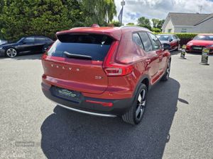 Volvo XC40 Momentum Pro - Image 4