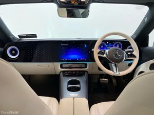 Mercedes-Benz CLA CLA 200 | Panoramic Sunroof - Image 4