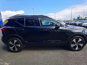 VOLVO XC40 R-DESIGN T4 RECHARGE - Image 4