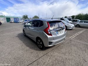 Honda Fit 1.5 Hybrid Petrol 2017 - Image 4