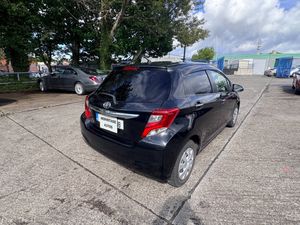 Toyota Vitz 1.3 Petrol Auto 2015 - Image 4