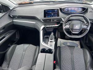 2018 PEUGEOT 3008 1.2 PETROL ALLURE AUTO LOW KMS - Image 2