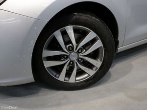 Hyundai i30 DELUXE PLUS 1.0L PETROL HATCHBACK - Image 4