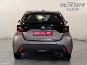 Toyota Yaris 1.5 petrol hybrid - Image 4