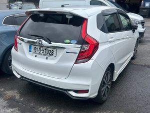 Honda Fit S Sensing - Image 2