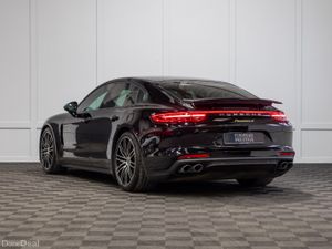182 Porsche Panamera 4 Sport Turismo E-Hybrid - Image 4