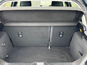 Ford Fiesta New Shape,Ideal starter car - Image 4