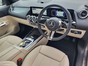 Mercedes-Benz GLA GLA200d Progressive Line PLUS AU - Image 2
