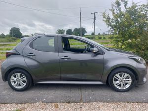 TOYOTA YARIS 2022' HYBRID - LUNA - Image 4