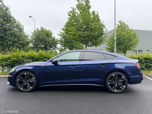 Audi A5 S-LINE 2.0 AUTO *HIGH SPEC* - Image 2
