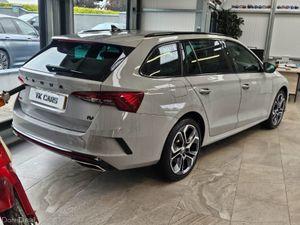 21 SKODA OCTAVIA VRS TSI IV S-A HYBRID 245 BHP - Image 3