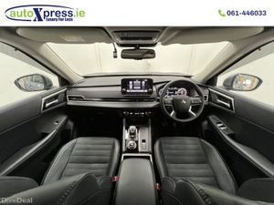 Mitsubishi Outlander PHEV 4WD G , Reversing camera - Image 2