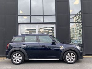 Mini Countryman Cooper S All4 Auto (PHEV) - Image 4