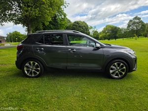Kia Stonic 1.6 diesel ( NCT and TAX ) - Image 4