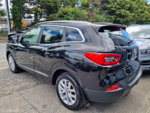 2017 RENAULT KADJAR DYNAMIQUE NAV 1.5 DCI 110BHP - Image 4