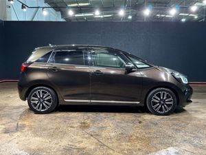 Honda Fit 1.5 HYBRID LUXURY EDITION - BLACK HALF L - Image 3