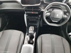 Peugeot 2008 Electric 136bhp (50 kWh) Allure - Image 4
