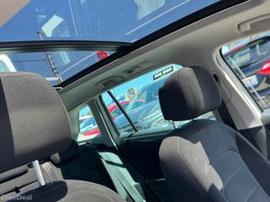 Volkswagen Tiguan Highline pan roof - Image 4