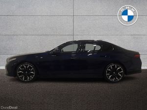 BMW 5-Series 530e M Sport Saloon - Image 4
